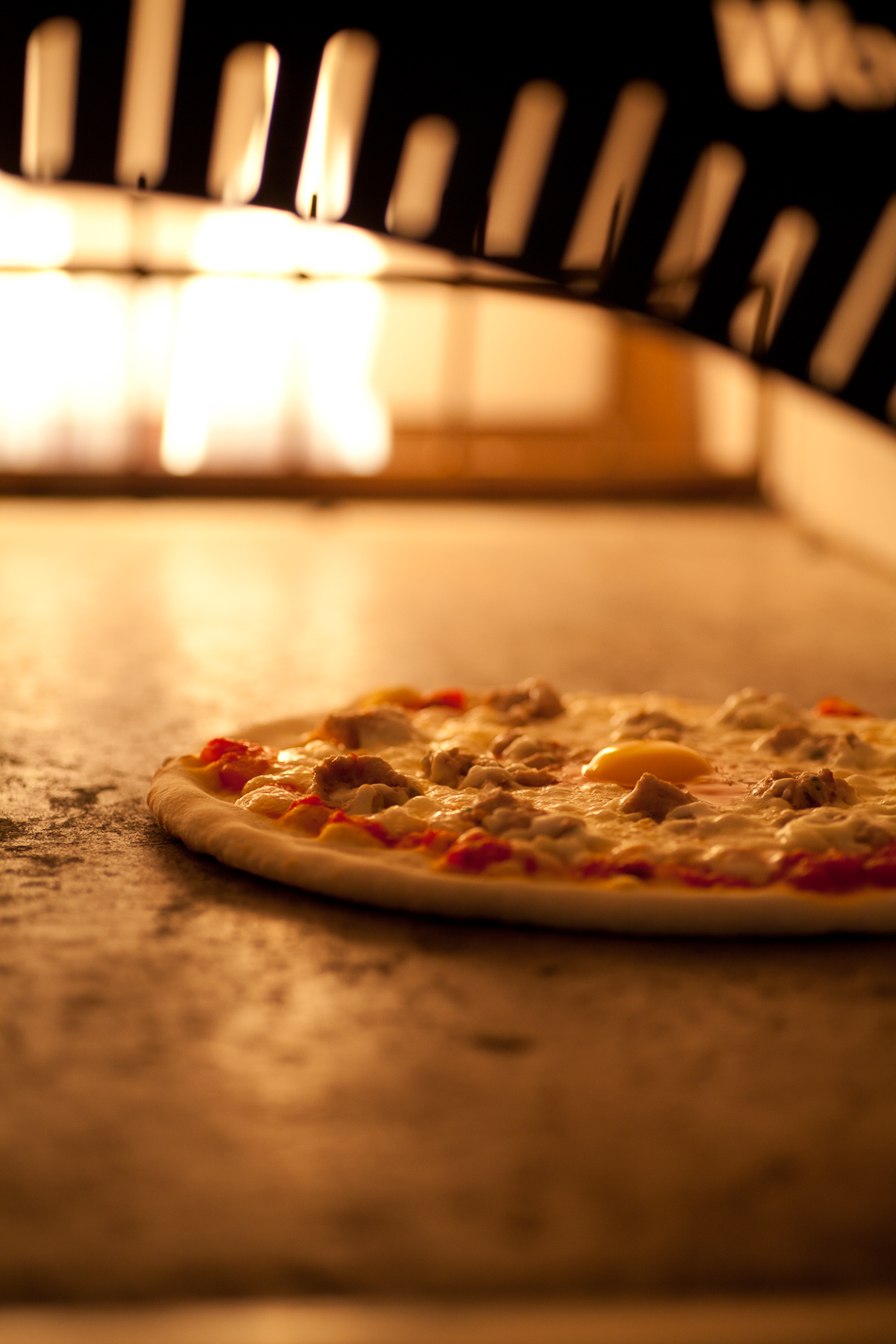 Salsiccia pizza with Egg